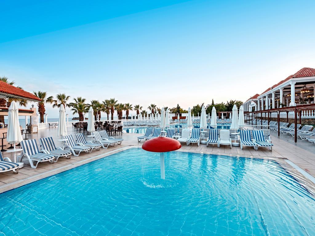 Club Tarhan Beach Didim Exterior photo