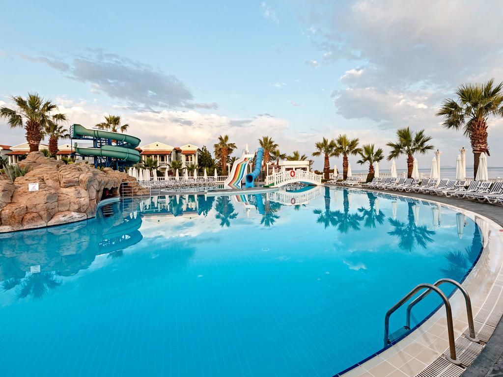 Club Tarhan Beach Didim Exterior photo